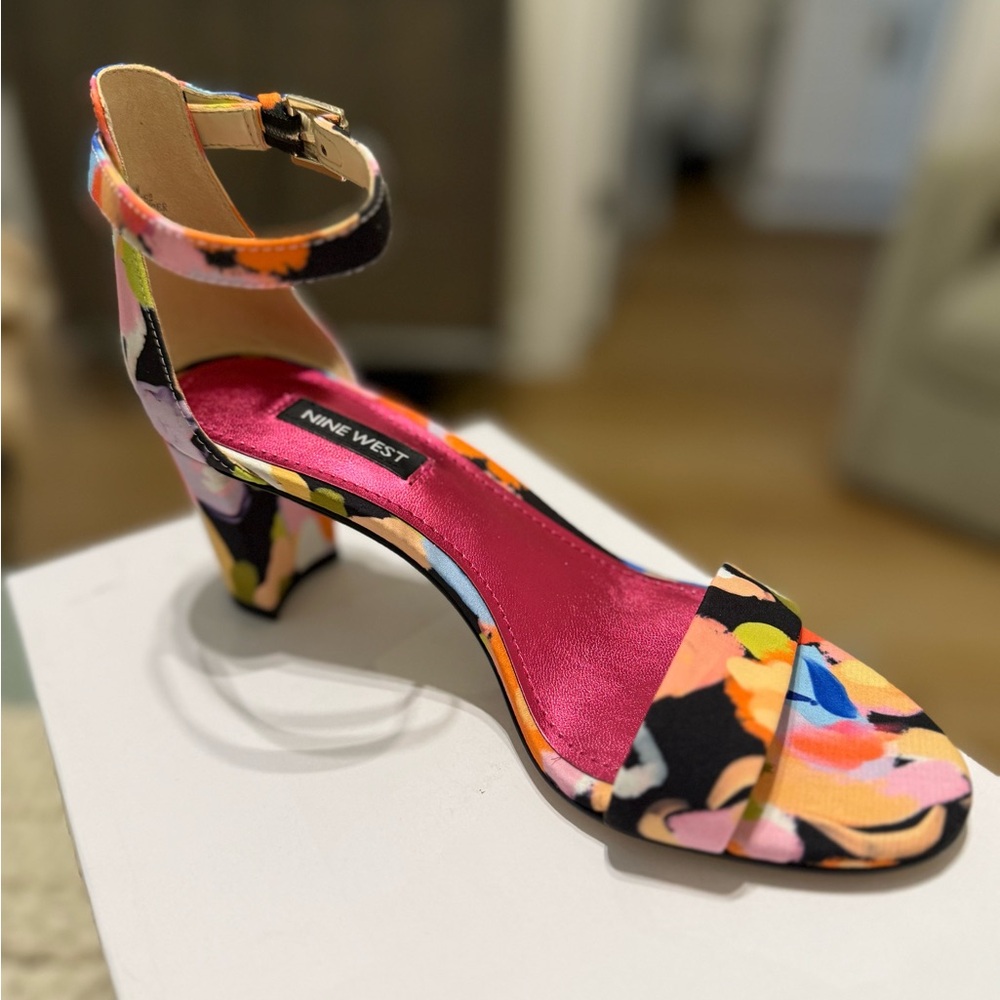 Nine West Black and Pink Heels Elegant Design
